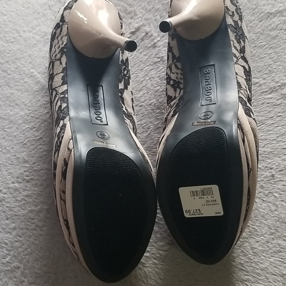 Shoes - Picture 2 of 3